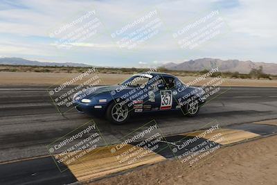 media/Jan-03-2026-SCCA SD (Sat) [[c9b9d14034]]/4-Novice Group/Session 3 Turn 2 Inside/